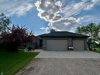 204 4th Ave S, Buffalo, ND 58011