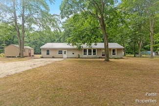 3485 S Carr Rd, Fruitport, MI 49415
