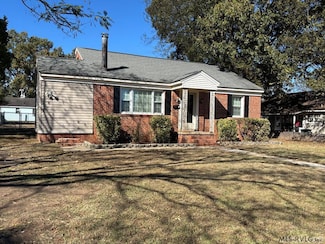 1033 Jefferson St, Roanoke Rapids, NC 27870