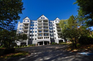10 Mountain Laurels Dr Unit U308, Nashua, NH 03062