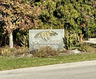 6818 Fenwyck Rd, Maumee, OH 43537