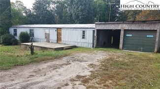 3981 Sequoia Dr, Granite Falls, NC 28630