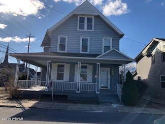 7 W 5th St, Watsontown, PA 17777