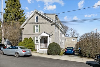 41 Freeborn St Unit 1, Newport, RI 02840