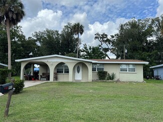 904 32nd St E, Palmetto, FL 34221