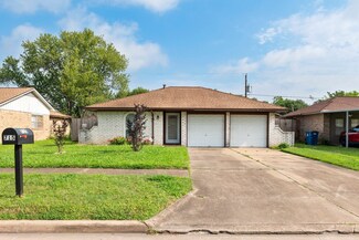715 Branding Iron Ln, Houston, TX 77060