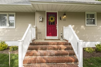 23 Elizabeth Dr, Oceanport, NJ 07757