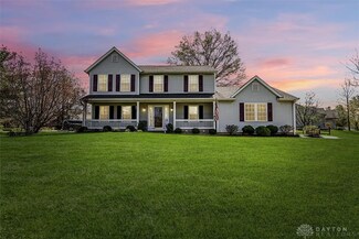 8198 Nightshade Dr, Maineville, OH 45039
