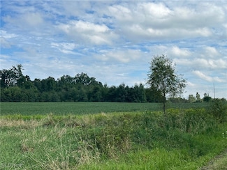 V/L 2 Fenstermaker Rd, Garrettsville, OH 44231