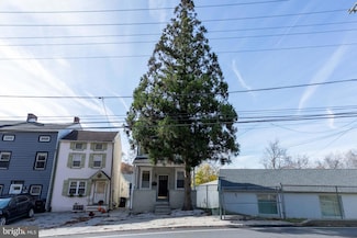 131 Barren Hill Rd, Conshohocken, PA 19428