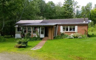 485 Height of Land Rd, Grafton, NH 03240
