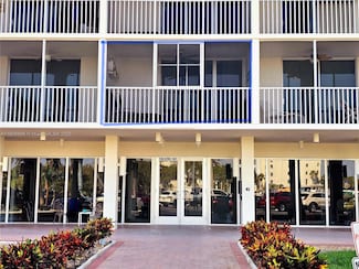 3 Bluebill Ave Unit 211, Naples, FL 34108