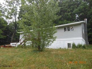 157 Lloyds Rd, Cherry Tree, PA 15724