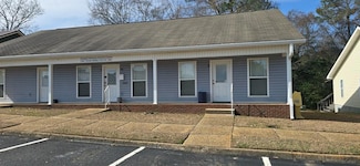 2169 Denton Rd, Dothan, AL 36303
