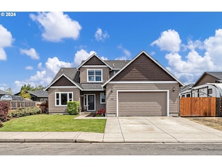 1204 Creswood Dr, Creswell, OR 97426