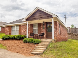 121 Taylor Cottage Cove, Oxford, MS 38655
