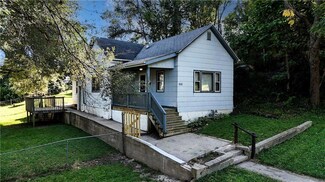 310 E Highland Ave, Saint Joseph, MO 64505