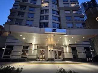 440 N Wabash Ave Unit 4204, Chicago, IL 60611