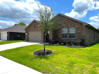 333 Wildrose Cir, Cleburne, TX 76033