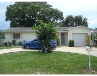 5980 46th Ave N, Kenneth City, FL 33709