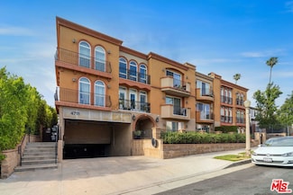 4711 Ambrose Ave Unit 303, Los Angeles, CA 90027
