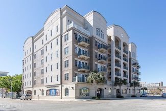 124 Walnut St Unit 602, Wilmington, NC 28401