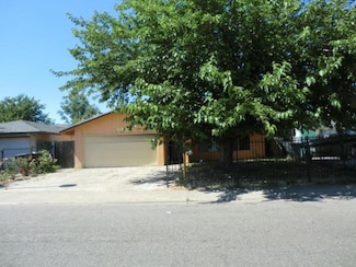 7825 Rockhurst Way, Sacramento, CA 95828