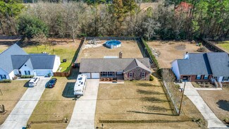 112 Lois Cir, Moncks Corner, SC 29461
