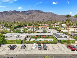 579 S Highland Dr, Palm Springs, CA 92264