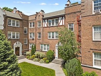 87 N Broadway Unit 3J, White Plains, NY 10603