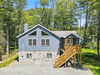 124 Oak Cir, Lake Ariel, PA 18436