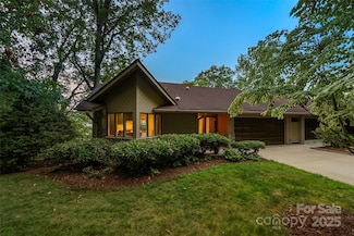3301 Timber Trail, Asheville, NC 28804