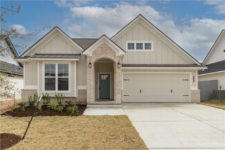 3104 Charge Ln, Bryan, TX 77808