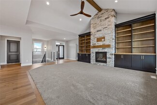 5370 Wild Rye Ct, Cedar Rapids, IA 52403