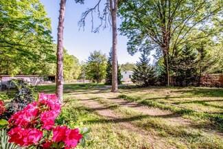 524 Dawn Cir, Charlotte, NC 28213