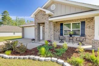 6409 Arcadia Bluffs Ave, Laurel Hill, FL 32567