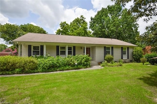 4504 Whitby Place, Greensboro, NC 27406