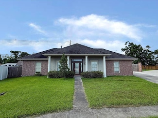 5716 Dene Dr, Houma, LA 70364