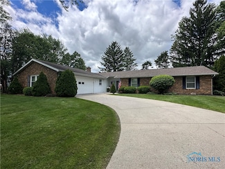 1104 Fairlawn St, Bryan, OH 43506