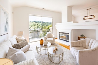 121 Northcrest Dr, South San Francisco, CA 94080
