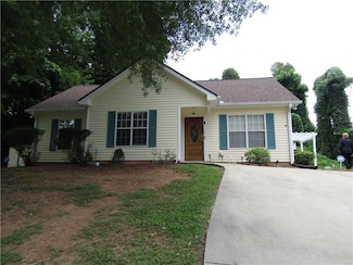 274 Griffith St, Winder, GA 30680