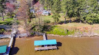 510 River Bend Rd, West Point, VA 23181