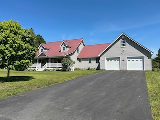 3 Greenhouse Ave, Randolph, VT 05060