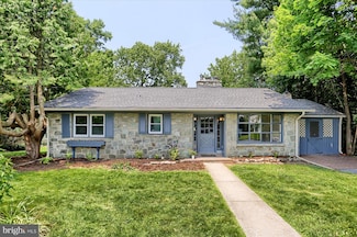 637 E Cypress St, Palmyra, PA 17078