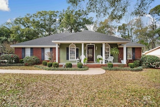 1744 Aden Rd, Mobile, AL 36695