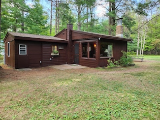 N18708 Short Cut Rd, Pembine, WI 54156