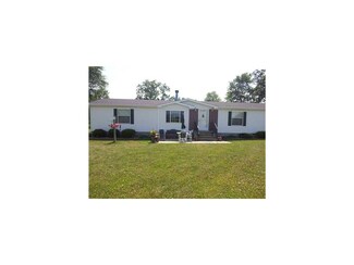 5600 Clausen Ln, Central City, IA 52214