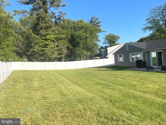 32 Turner Ln, Willingboro, NJ 08046