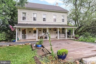 1962 Tollgate Rd, Palm, PA 18070