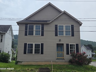 1731 Riverside Dr, Williamsport, PA 17702